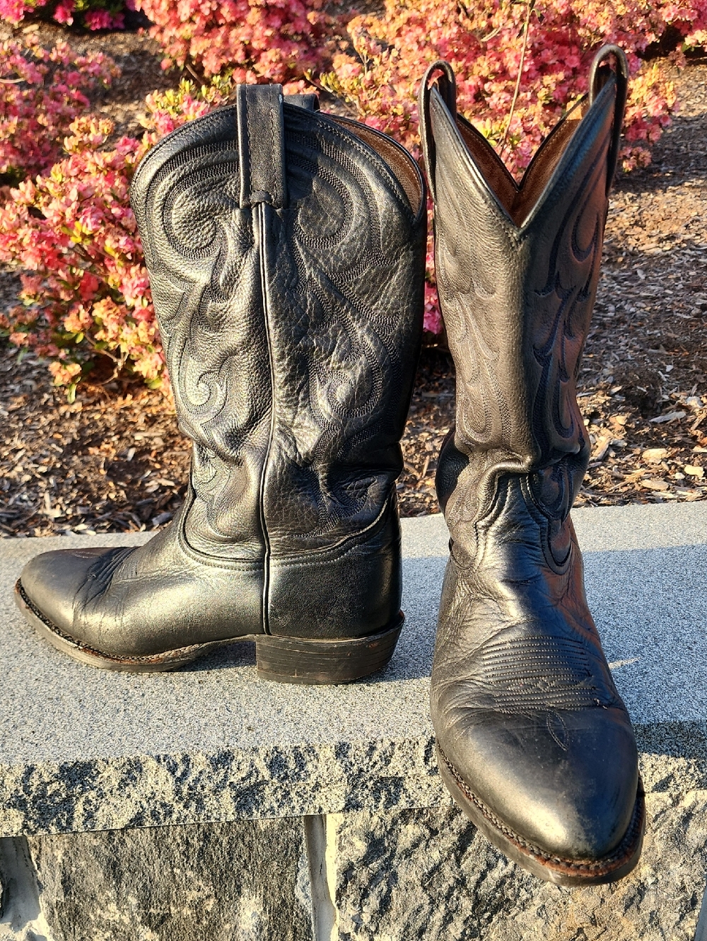 Classic Black Leather Cowboy Boots Men's Size 10.5
